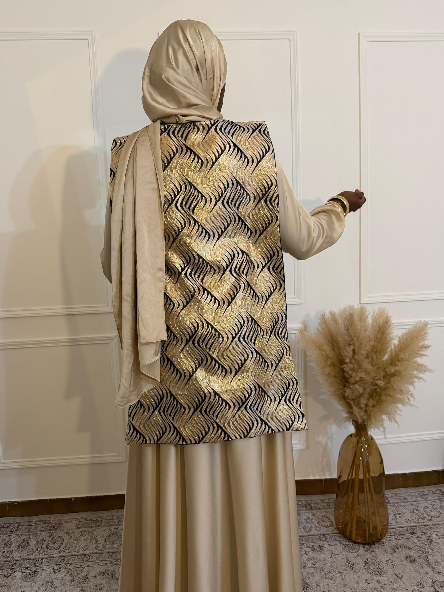 Cape élégante en brocart