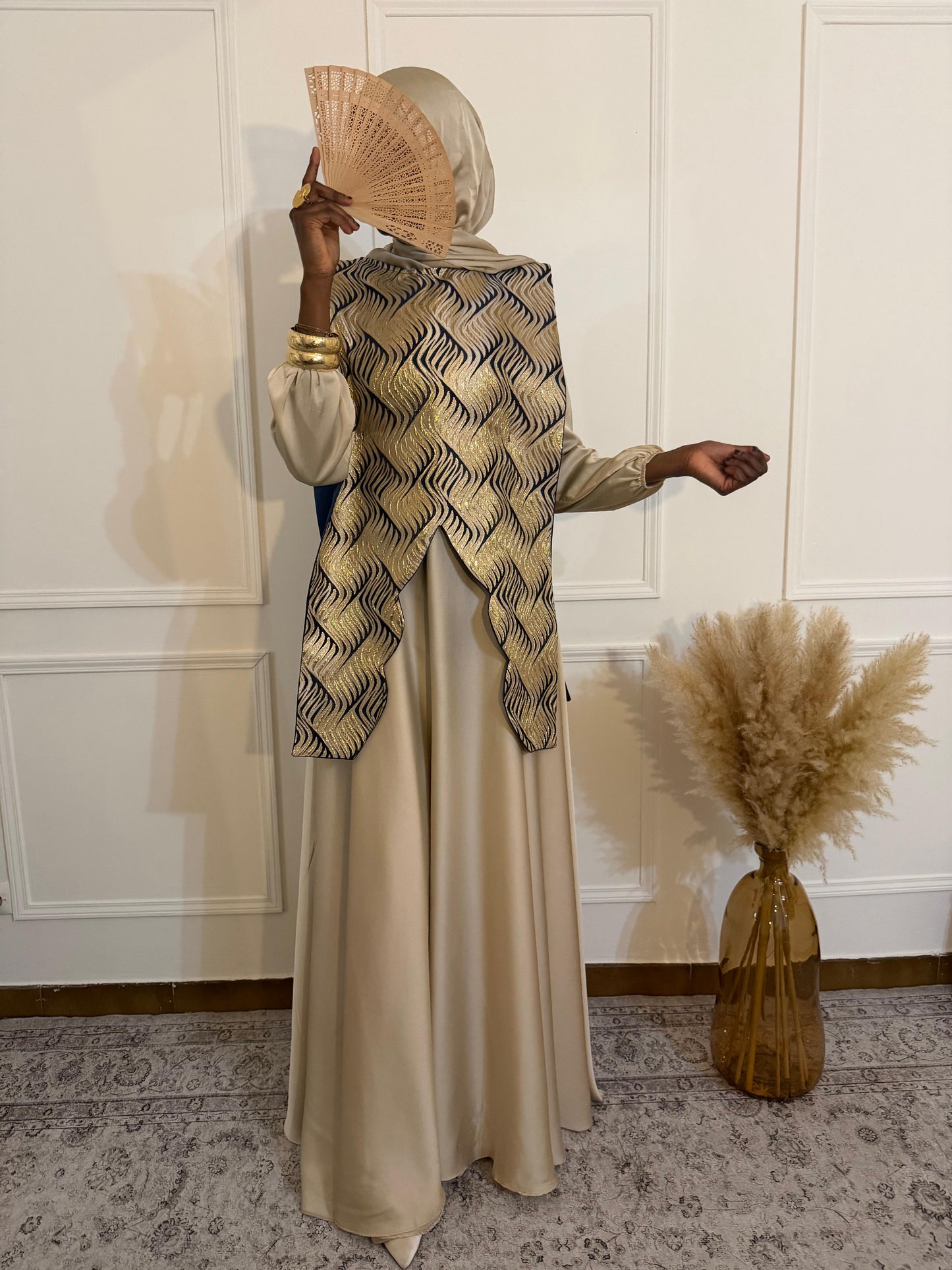 Cape élégante en brocart