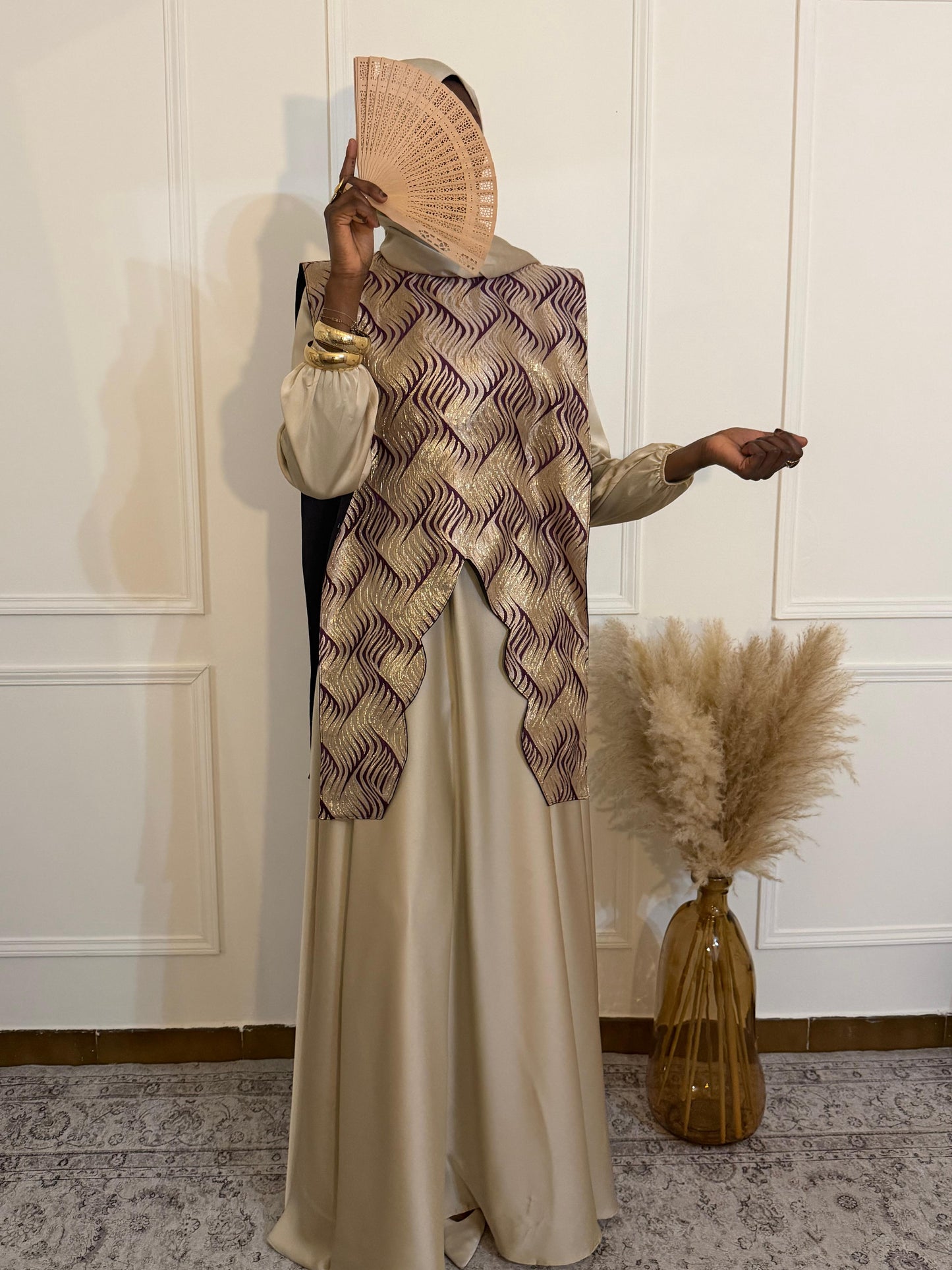 Cape élégante en brocart